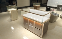 21 century foreign and domestic jewelry display cabinet design style difference!