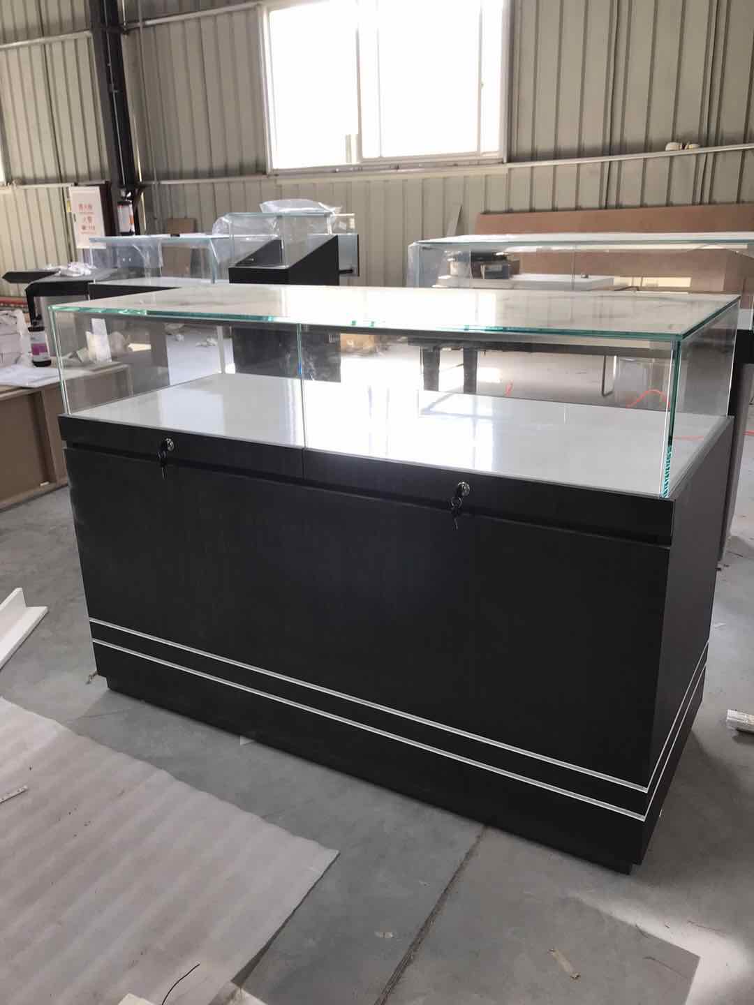 Factory Wholesale OEM high end Black Jewelry Display Showcases