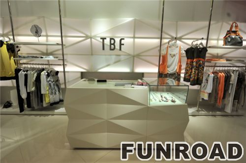 Modern Retail Store Decoration for Clothing Display Showcase