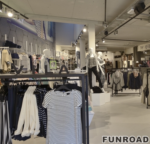 Fashion wooden clothing shop fitting for cloth display