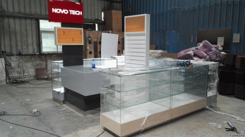 Funroad customized wooden glass cell phone kiosk with mobile phone repair counter