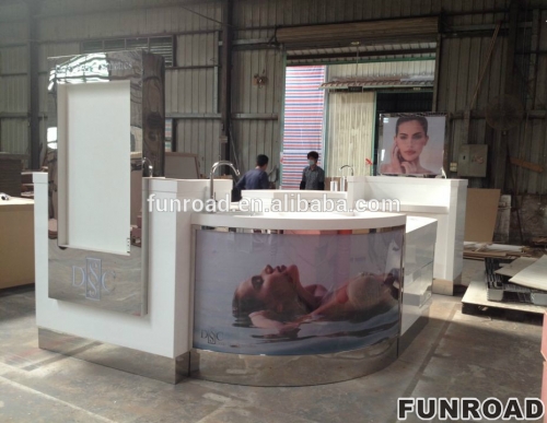 Wooden Makeup Kiosk with Cosmetic Display Counter for Shopping Mall