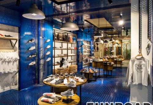 Stylish Custom Display Rack for Brand Shoes Store Interior Design