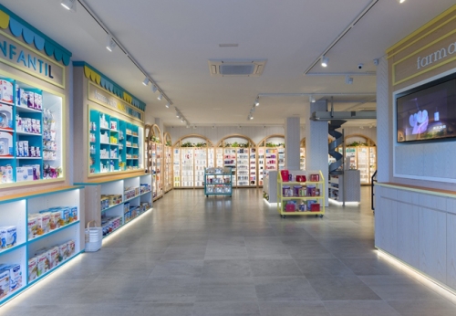 Retail Pharmacy Shop Interior Design /Display Shelf/Cash Counter