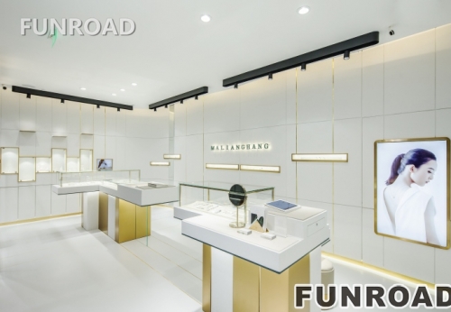Best jewellery shop interior design with display showcase