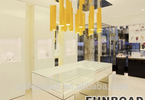 Retail White Display Showcase for Brand Store Furniture