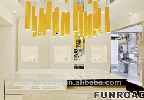 Retail White Display Showcase for Brand Store Furniture