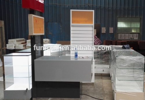 Fashion high end metal cell phone accessories kiosk for shopping mall