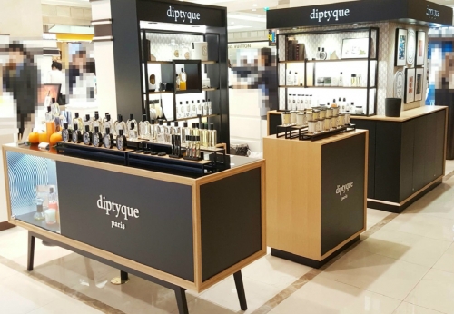 Factory direct sale mall cosmetic kiosk for makeup