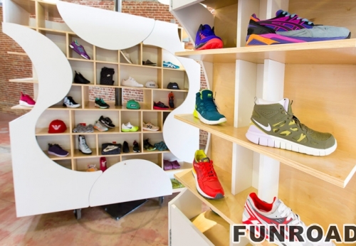 Modern Shoes Display Rack for Woman Shoes Store Design