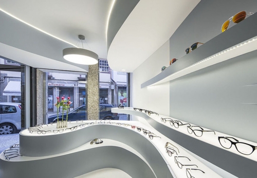 Retail Optical Ark Reveal for Sunglasses Store Interior Design