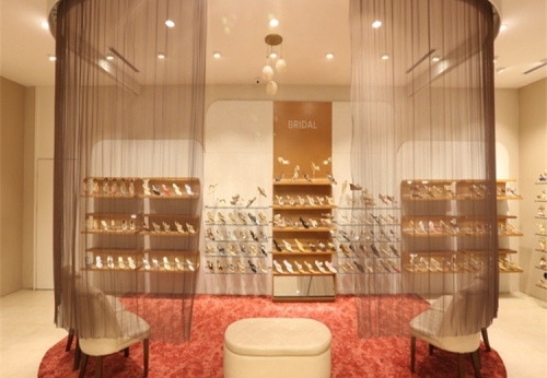 Golden Wood Shoes Display Rack for Brand Store Interior Design