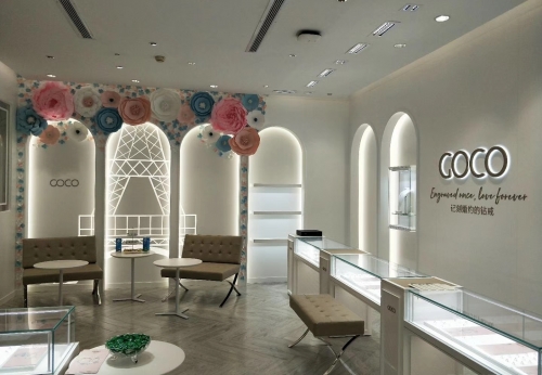 Glass Showcase Counter for Jewelry Brand Store Design