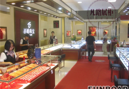 ​High-end Display Showcase for Jewelry Brand Store