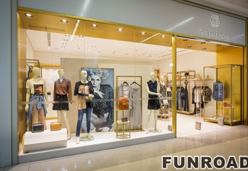 Best Sale Wooden Clothing Showcase for Shop Decoration Design