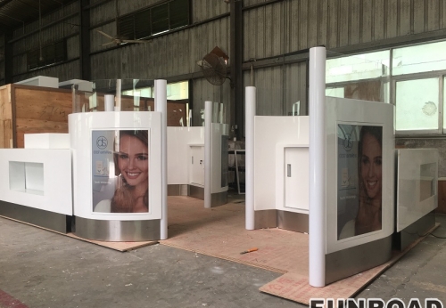 shopping mall kiosk White cosmetic showcase design