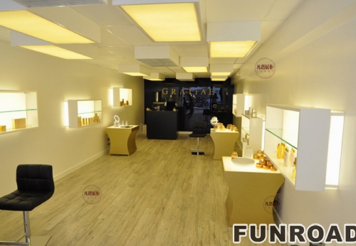 Warm Color Cosmetic Showcase for Shopping Mall Decoration