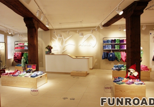 Case Study of Wood Paint Display Cabinet in Children's Clothing Shop