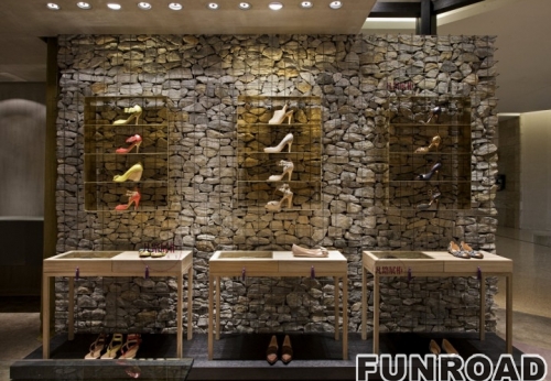 Case Study of Show Counter in High-end Shoe Store