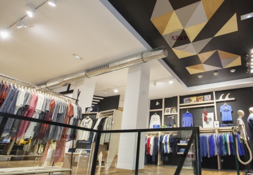 Case Study of Wood Paint Display Cabinet in Clothing Store