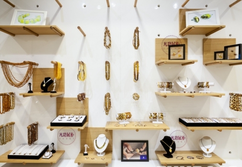 Modern Wooden Jewelry Showcase for Souvenir Shop