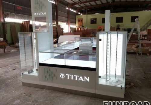  Custom Made High End Watch Kiosk In Mall 