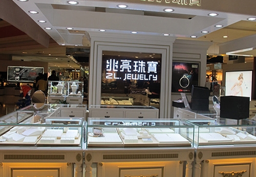 Shopping Mall Jewelry Kiosk With Illuminated Glass Showcase