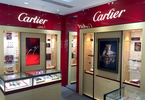 Funroad Custom Interior Ideas for Jewelry Store Renovation MDF Shop Counter with LED Lighting Small Cabinet Showroom Layout