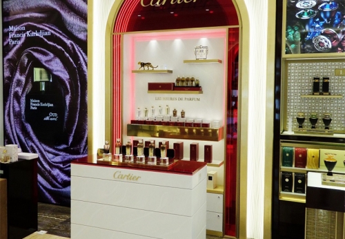 Funroad Custom Interior Ideas for Jewelry Store Renovation MDF Shop Counter with LED Lighting Small Cabinet Showroom Layout