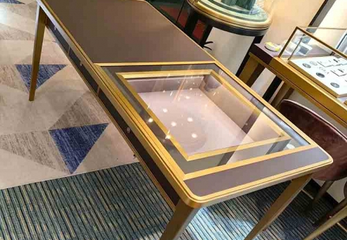 Modern Luxury Jewelry Shop Conslution Table